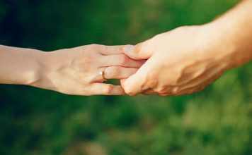 What is a Promise Ring Means From a Boyfriend: From Commitment to Love