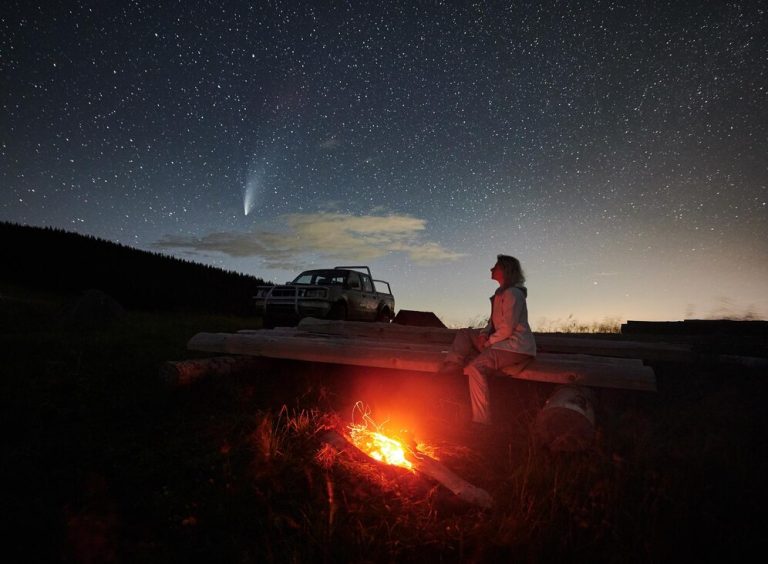 what-does-a-shooting-star-look-like-a-galactic-perspective-inky-waves