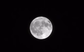 Why Can We See The Moon During The Day: Moon Mystery Solved why can we see the moon during the day